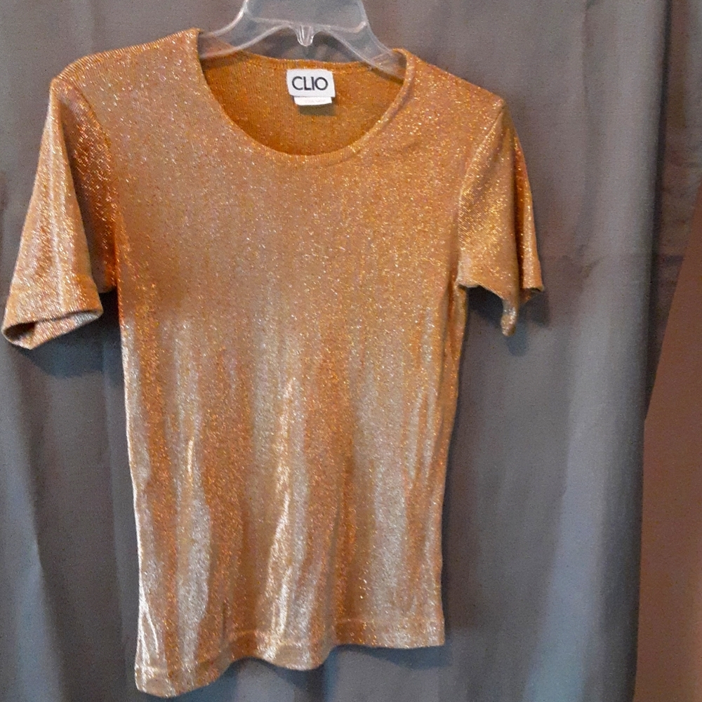 Gold lame' short-sleeved top